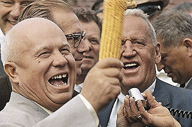 В США установили памятник в честь 60-летия визита Хрущева 