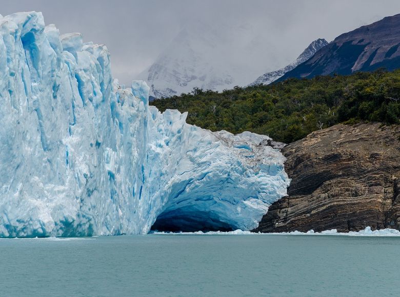 Знаменитая арка на леднике Перрито-Морено вновь обрушилась