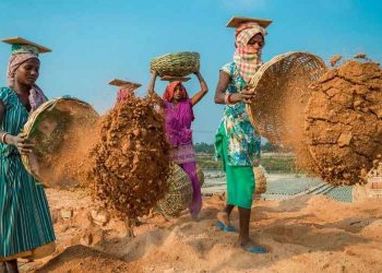Подборка лучших фотографий, по версии журнала National Geographic в феврале 2017 года