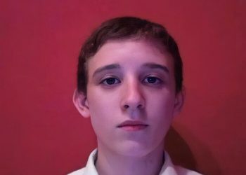 Парень делает селфи каждый день в течение 10 лет, и показывает, насколько его внешность изменилась