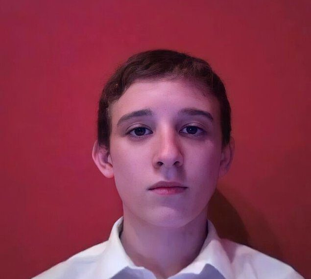 Парень делает селфи каждый день в течение 10 лет, и показывает, насколько его внешность изменилась